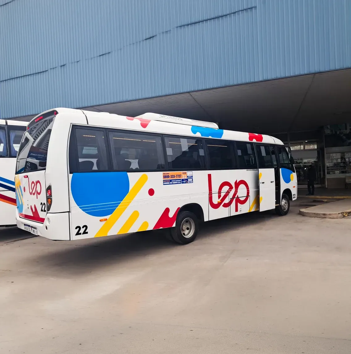 Minibus — foto 1 de 2